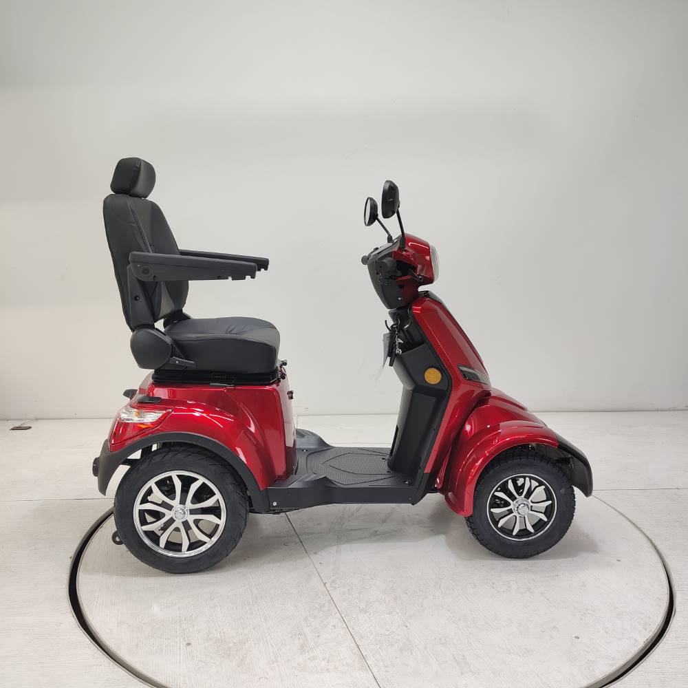 Elion L4 Li-Io 25kmh/1000W/60V/40Ah/160kg/80km RT Seniorenmobil