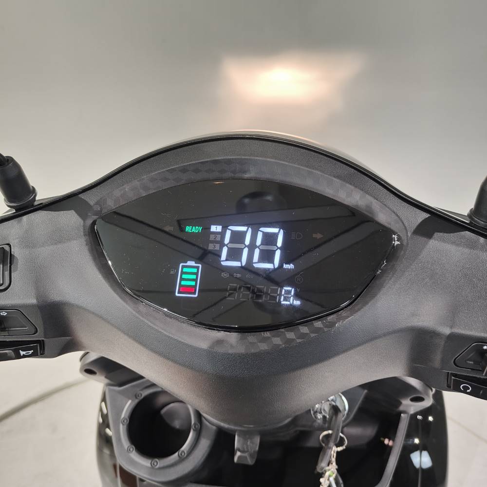 Elion L4 Li-Io 25kmh/1000W/60V/40Ah/160kg/80km RT Seniorenmobil